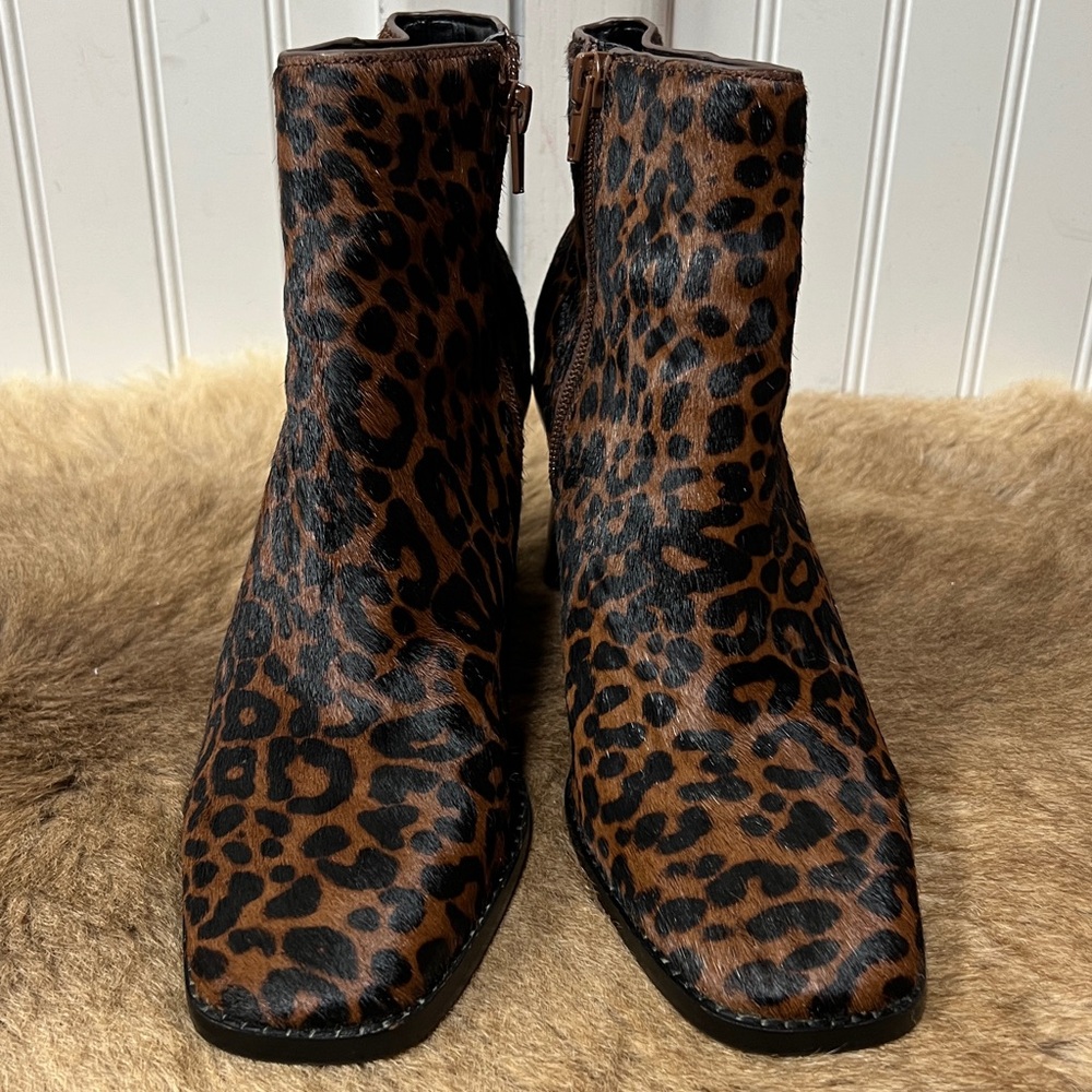 Gibson Latimer Vina Leopard Booties 7 Ankle Boots